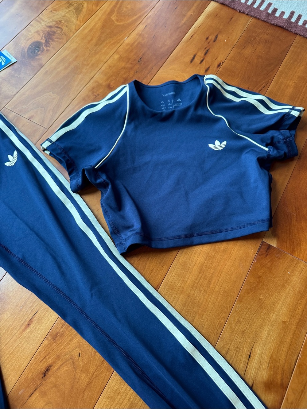 Adidas Sport Originals Navy Blue 3-Stripe Leggings & Crop Top Set sz XS - Picture 7 of 7